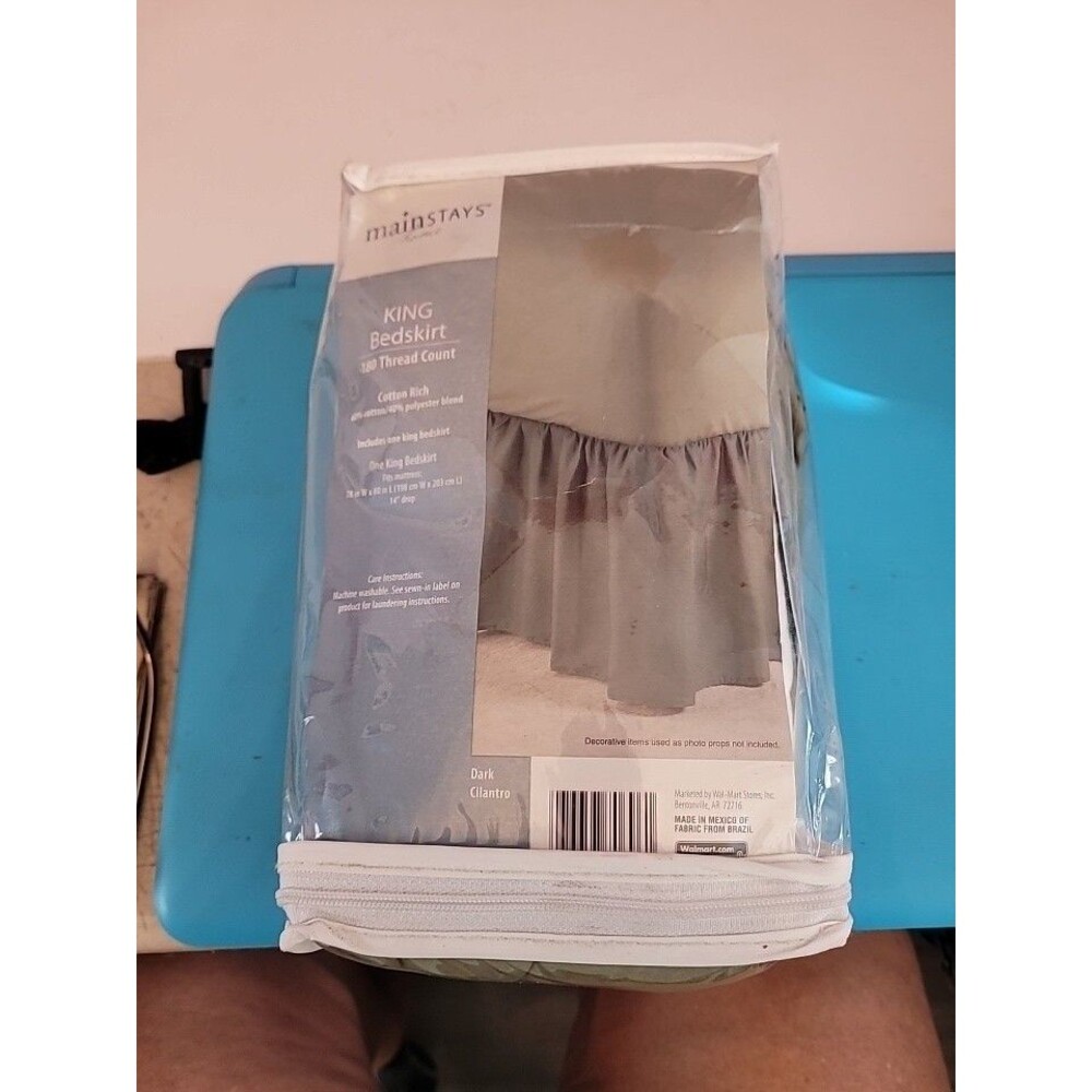 Misnstay King Bedskirt 78 W X 80 L 14 inch Drop New